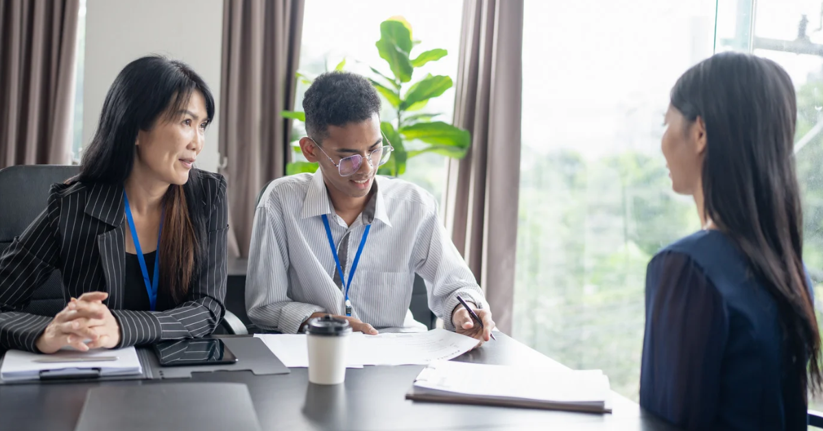 RED FLAGS TO WATCH FOR WHEN HIRING A MAID OR NANNY